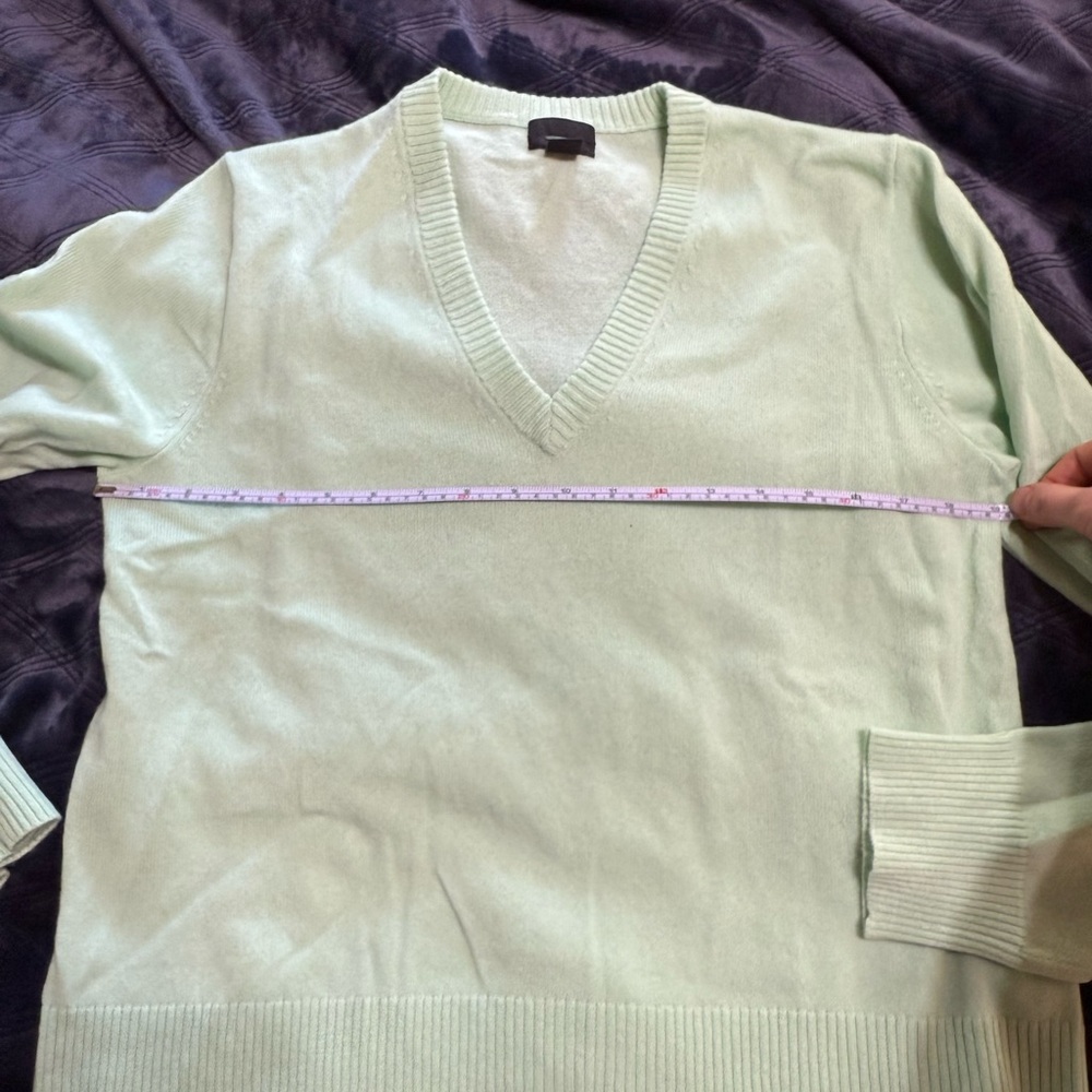 J.Crew : Mint Green Cashmere V-Neck Sweater